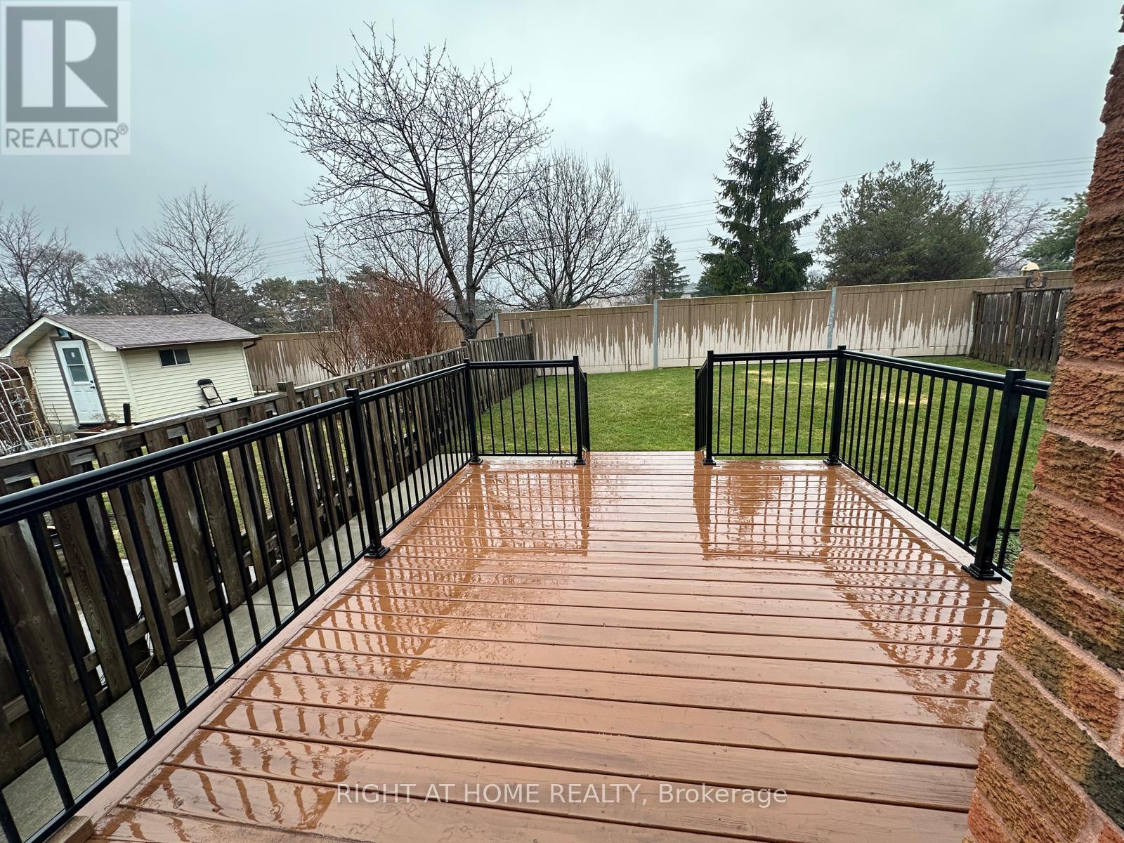 874 Wetherby Lane N, Mississauga, Ontario  L4W 4S9 - Photo 30 - W12911464