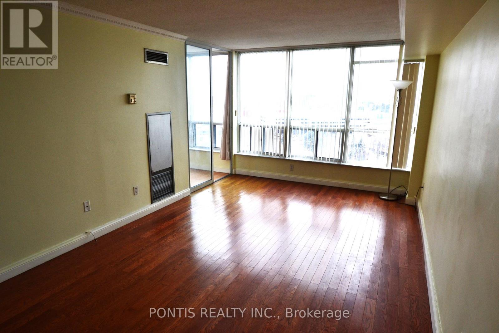 1008 - 24 Hanover Road, Brampton (Queen Street Corridor), Ontario  L6S 5K8 - Photo 23 - W12911480