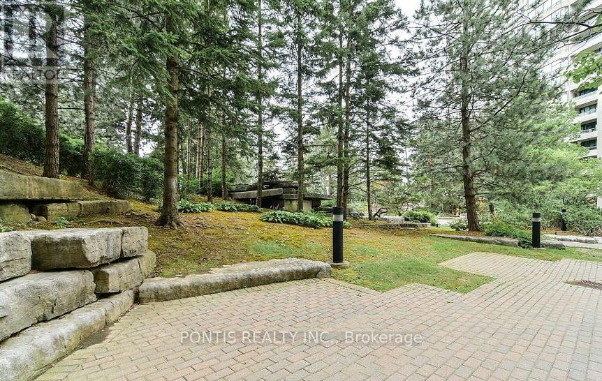 1008 - 24 Hanover Road, Brampton (Queen Street Corridor), Ontario  L6S 5K8 - Photo 46 - W12911480