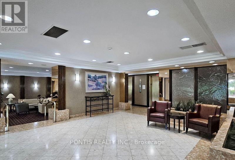 1008 - 24 Hanover Road, Brampton (Queen Street Corridor), Ontario  L6S 5K8 - Photo 6 - W12911480