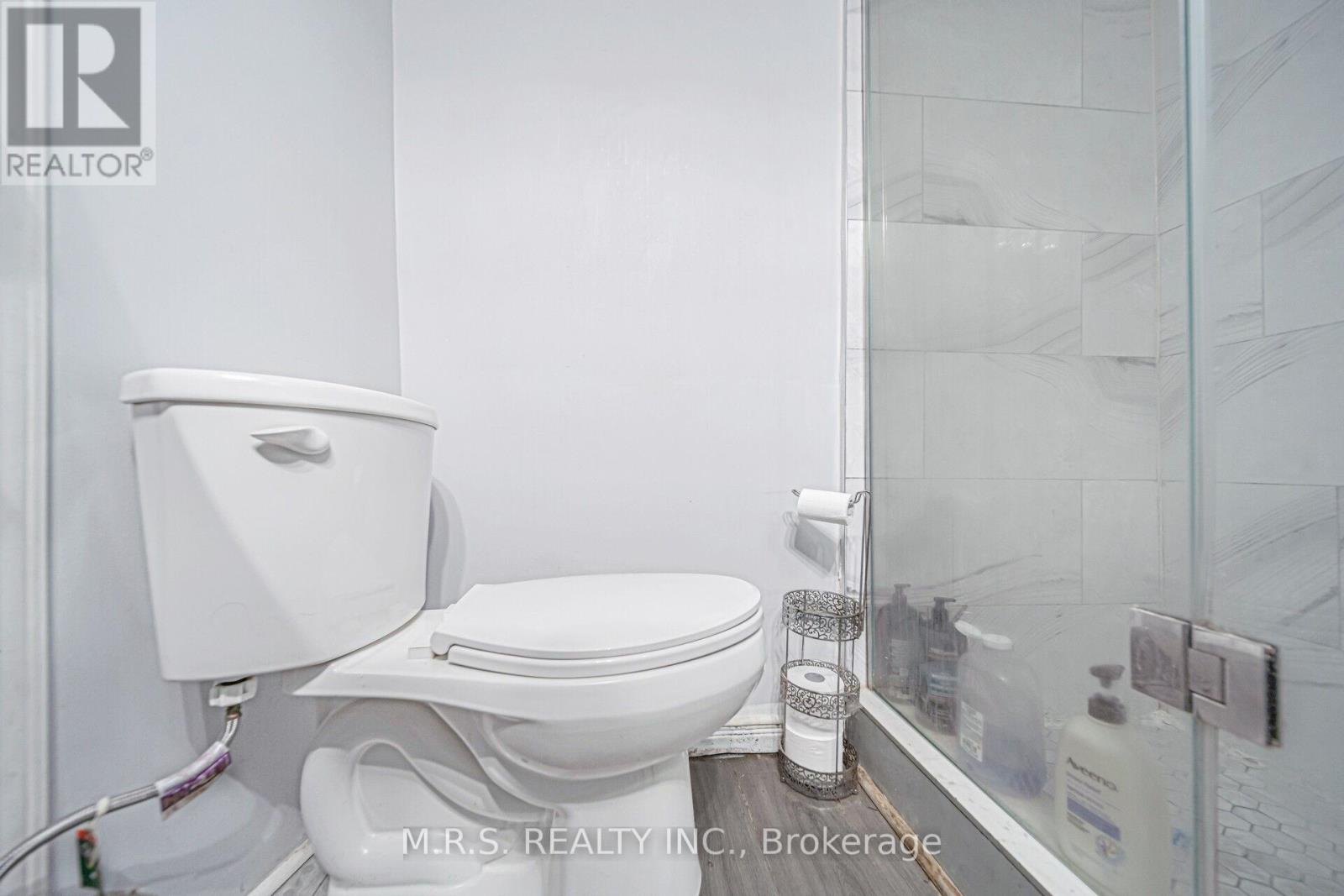 61 Bloomington Crescent, Toronto (Black Creek), Ontario  M3N 1R2 - Photo 26 - W12911486