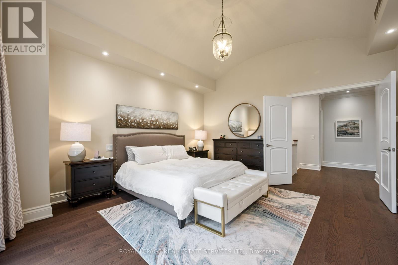 132 Strath Avenue, Toronto (Kingsway South), Ontario  M8X 1R5 - Photo 21 - W12911550