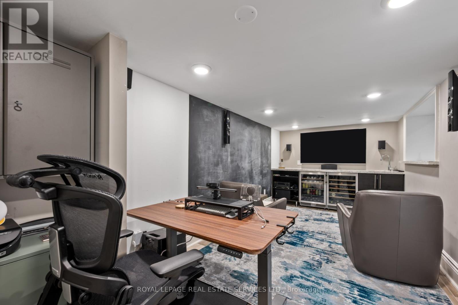 132 Strath Avenue, Toronto (Kingsway South), Ontario  M8X 1R5 - Photo 36 - W12911550