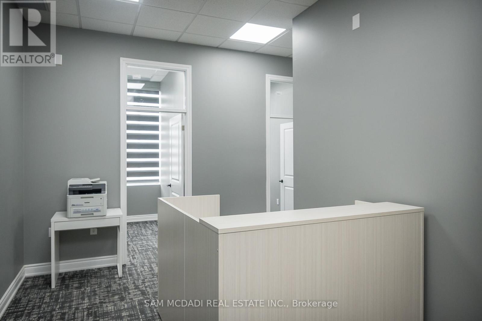 204 - 3465 Platinum Drive, Mississauga, Ontario  L5M 2S1 - Photo 8 - W12911578