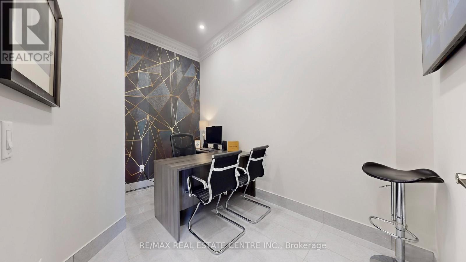 4 - 150 Oak Park Boulevard, Oakville (Ro River Oaks), Ontario  L6H 0E7 - Photo 19 - W12911582