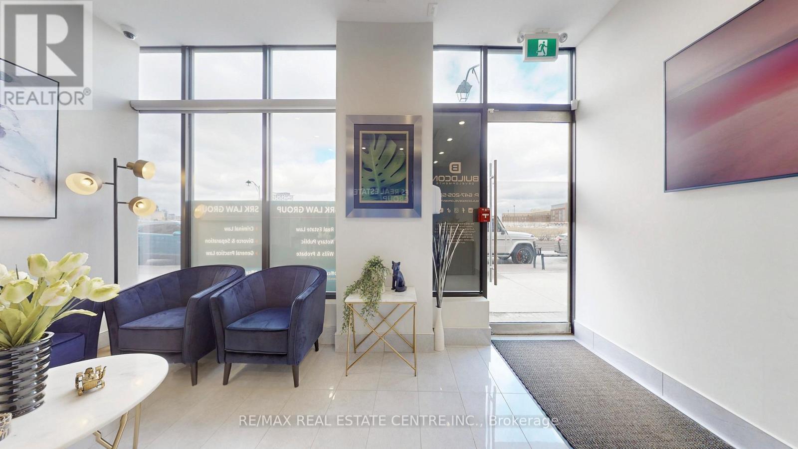 4 - 150 Oak Park Boulevard, Oakville (Ro River Oaks), Ontario  L6H 0E7 - Photo 6 - W12911582