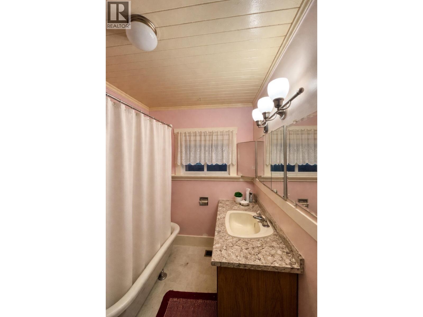 2140 Daniel Street, Trail, British Columbia  V1R 4G9 - Photo 14 - 10379499