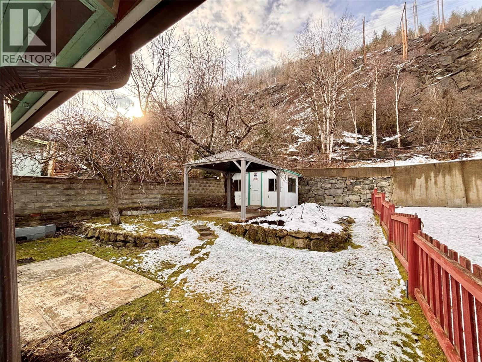 2140 Daniel Street, Trail, British Columbia  V1R 4G9 - Photo 6 - 10379499