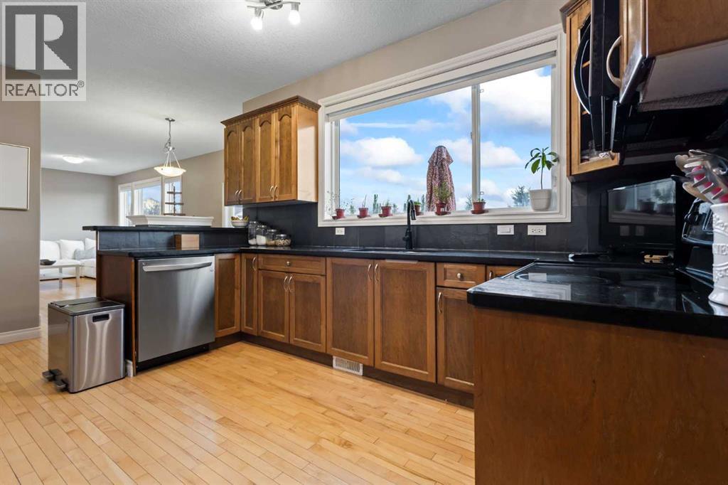 112 Hillcrest Cape, Strathmore, Alberta  T1P 0A4 - Photo 14 - A2285914