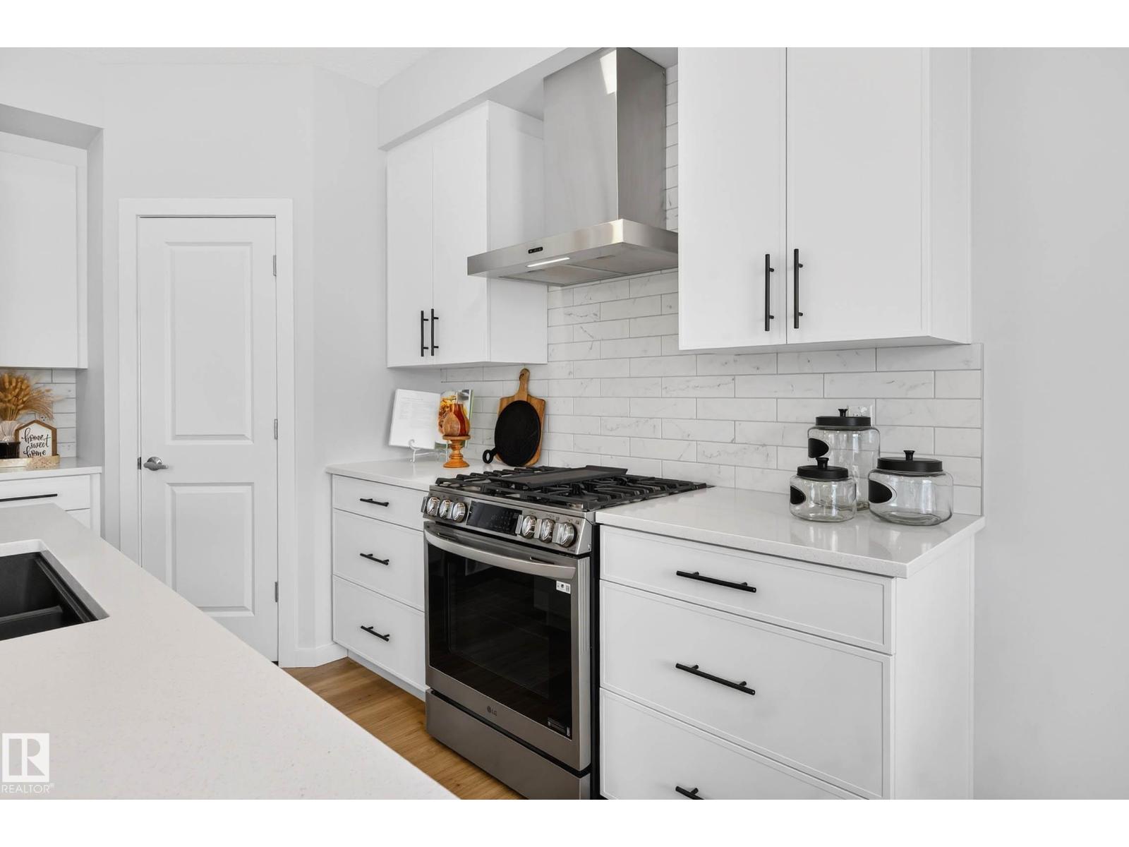 324 Stiles Wy, Leduc, Alberta  T9E 1V4 - Photo 2 - E4476823