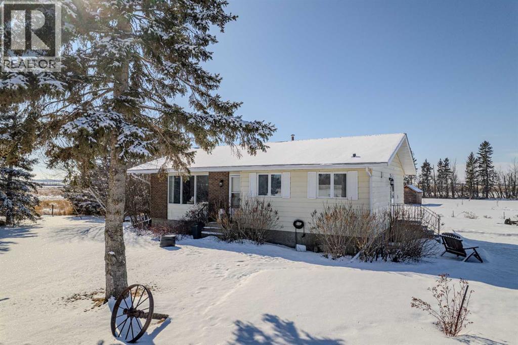 431030 Range Road 245, Rural Ponoka County, Alberta  T4J 1R1 - Photo 1 - A2292574