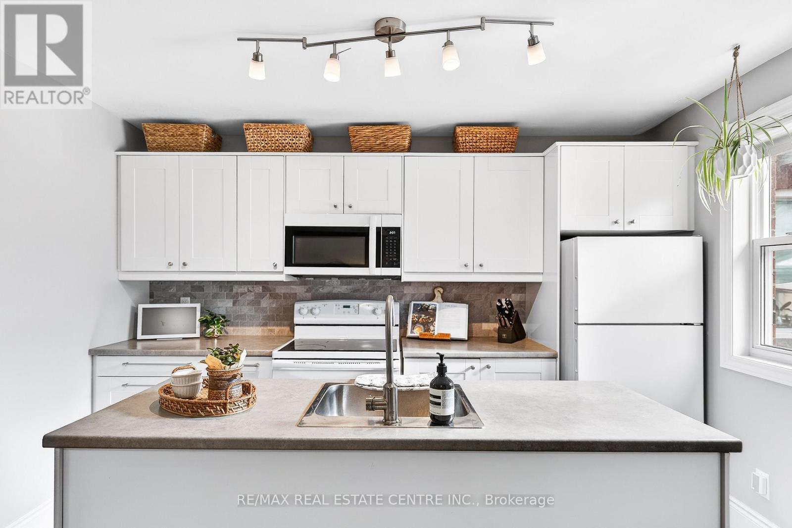 447 Herkimer Street, Hamilton, Ontario  L8P 2J4 - Photo 14 - X12911404