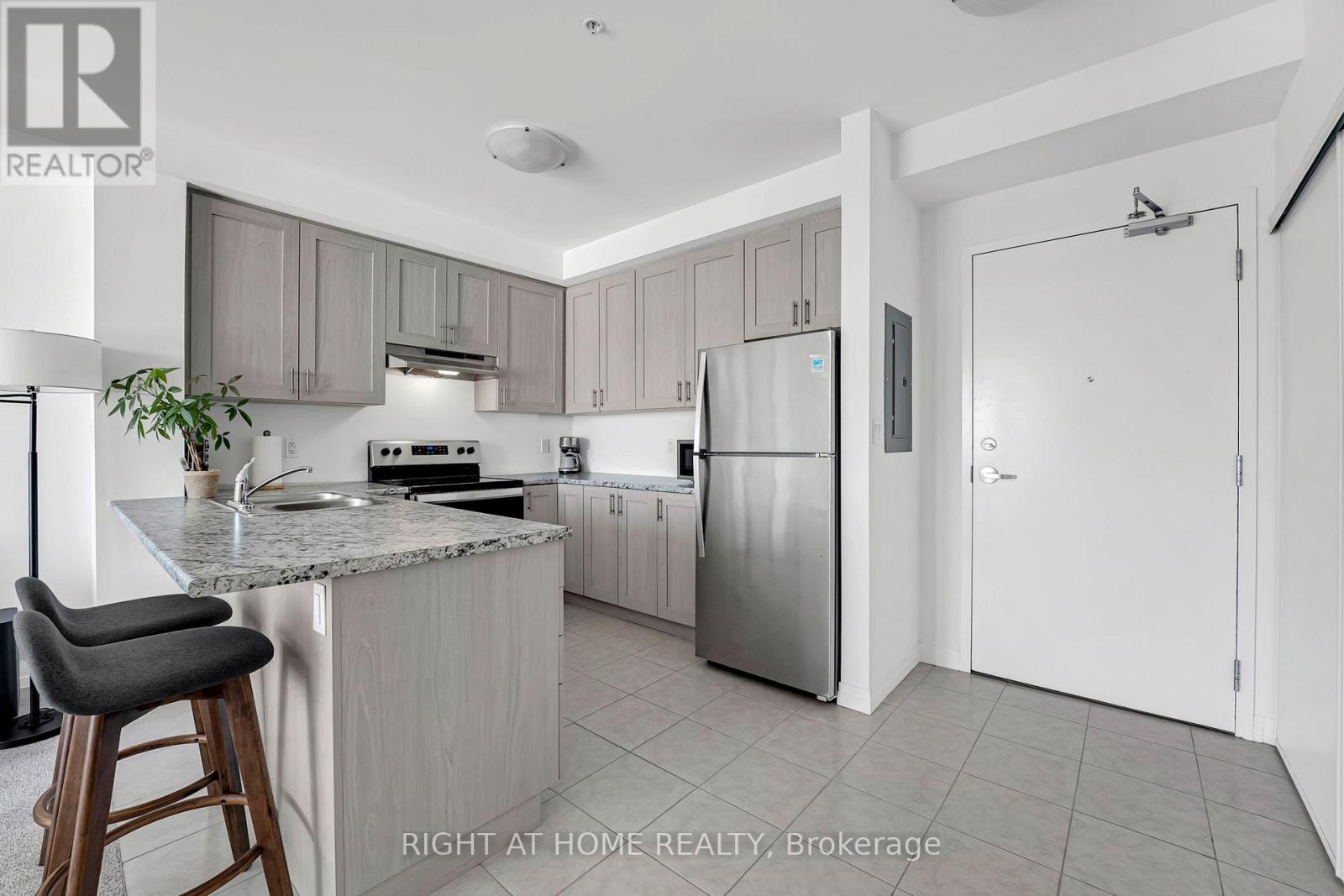 412 - 5 Hamilton Street, Hamilton, Ontario  L8B 2A4 - Photo 10 - X12911442