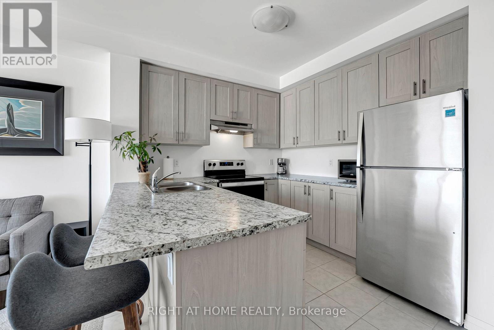 412 - 5 Hamilton Street, Hamilton, Ontario  L8B 2A4 - Photo 12 - X12911442