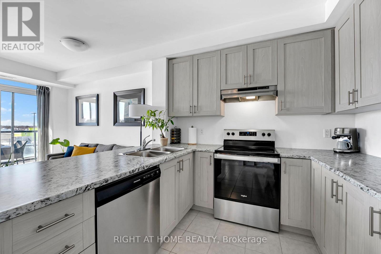 412 - 5 Hamilton Street, Hamilton, Ontario  L8B 2A4 - Photo 15 - X12911442