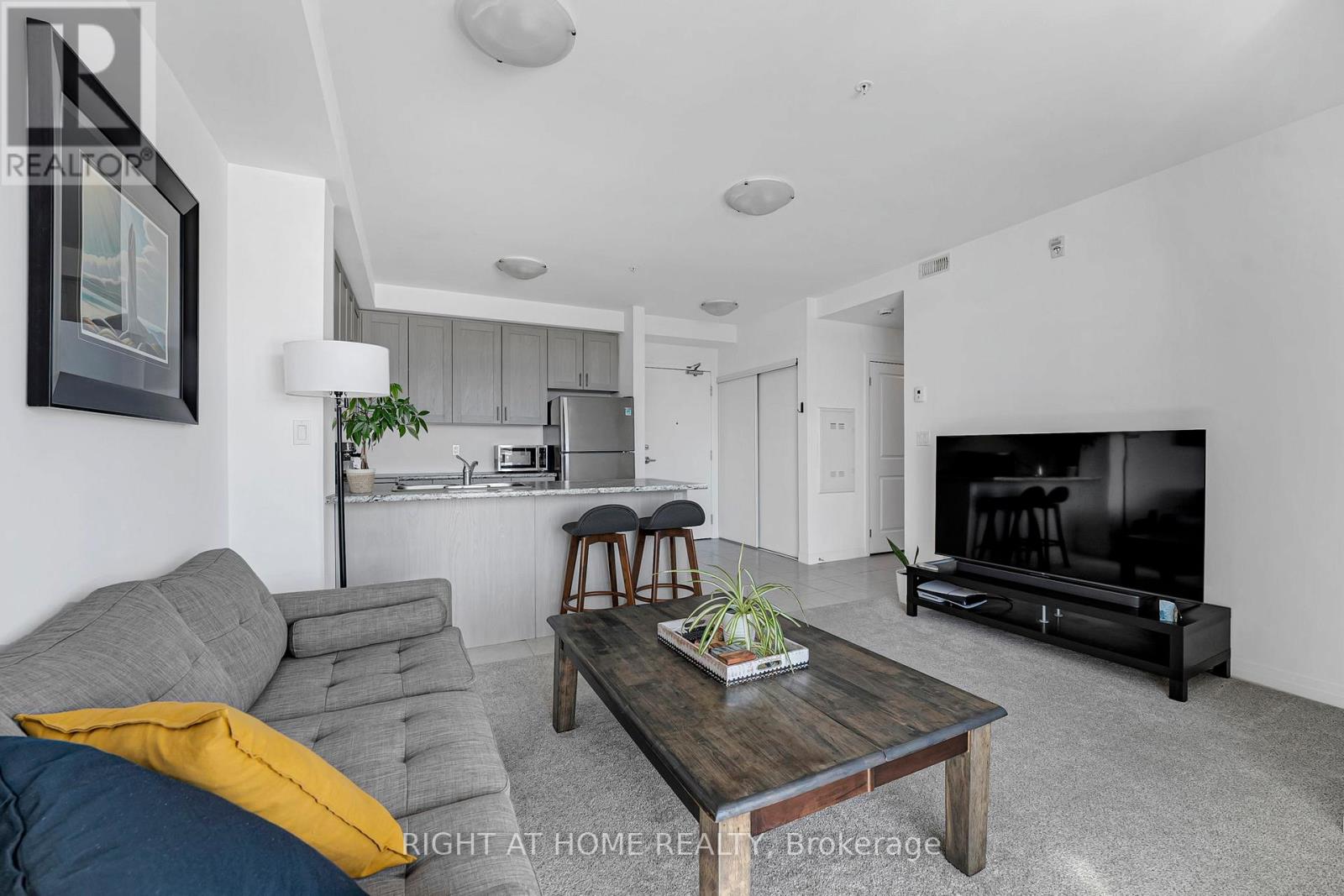 412 - 5 Hamilton Street, Hamilton, Ontario  L8B 2A4 - Photo 7 - X12911442