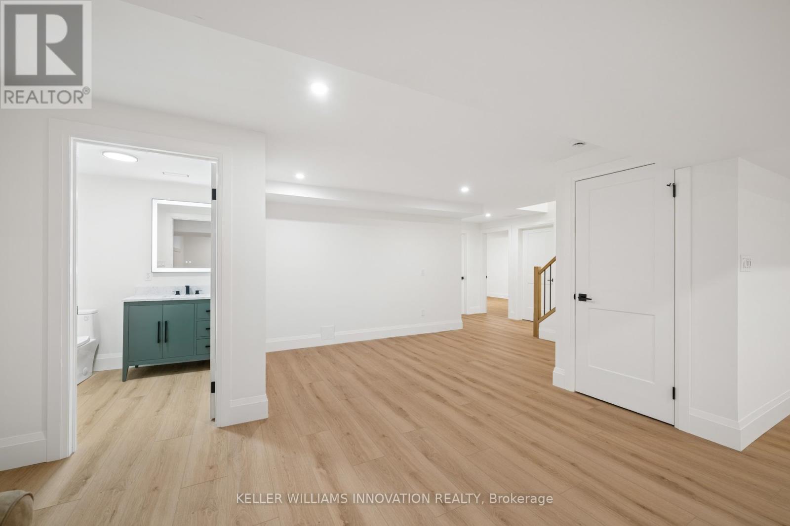 555 Sandbanks Crescent, Waterloo, Ontario  N2V 2K2 - Photo 32 - X12911446