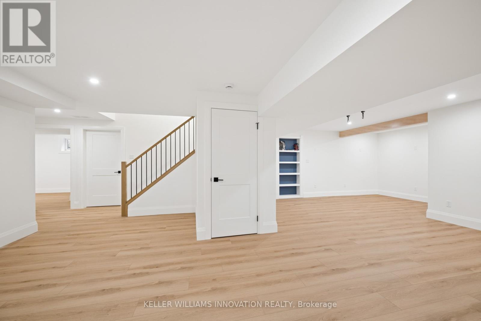 555 Sandbanks Crescent, Waterloo, Ontario  N2V 2K2 - Photo 33 - X12911446