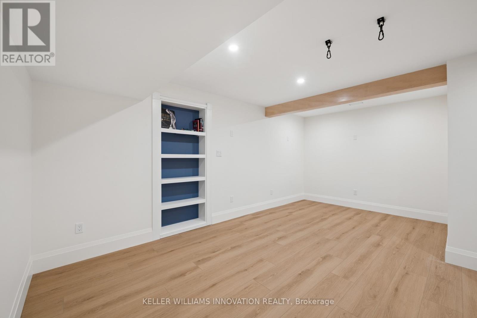 555 Sandbanks Crescent, Waterloo, Ontario  N2V 2K2 - Photo 34 - X12911446