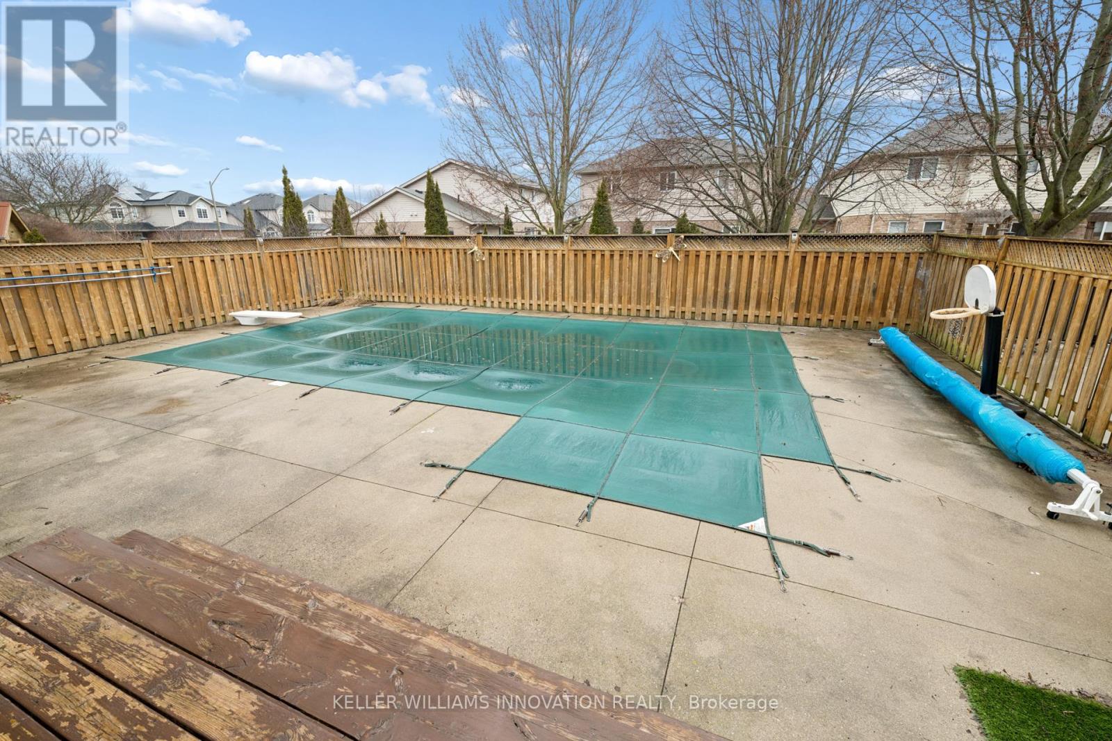 555 Sandbanks Crescent, Waterloo, Ontario  N2V 2K2 - Photo 42 - X12911446