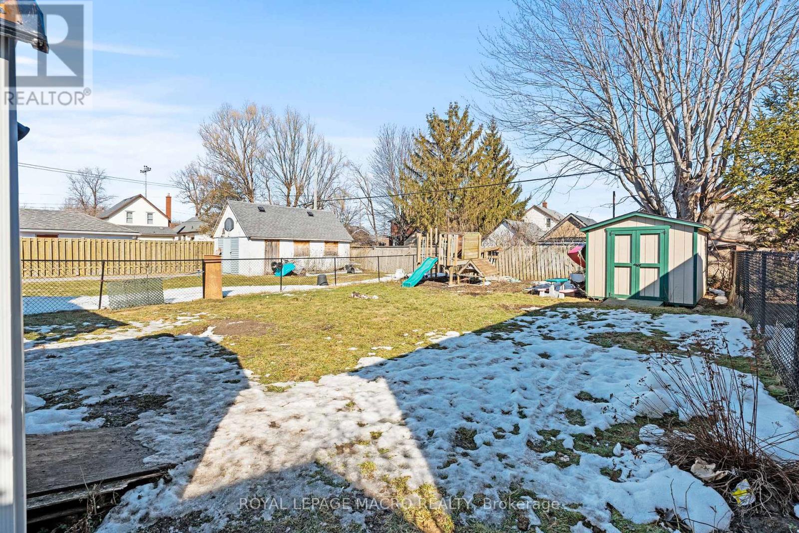 205 Mitchell Street, Port Colborne (East Village), Ontario  L3K 1Y4 - Photo 32 - X12911470