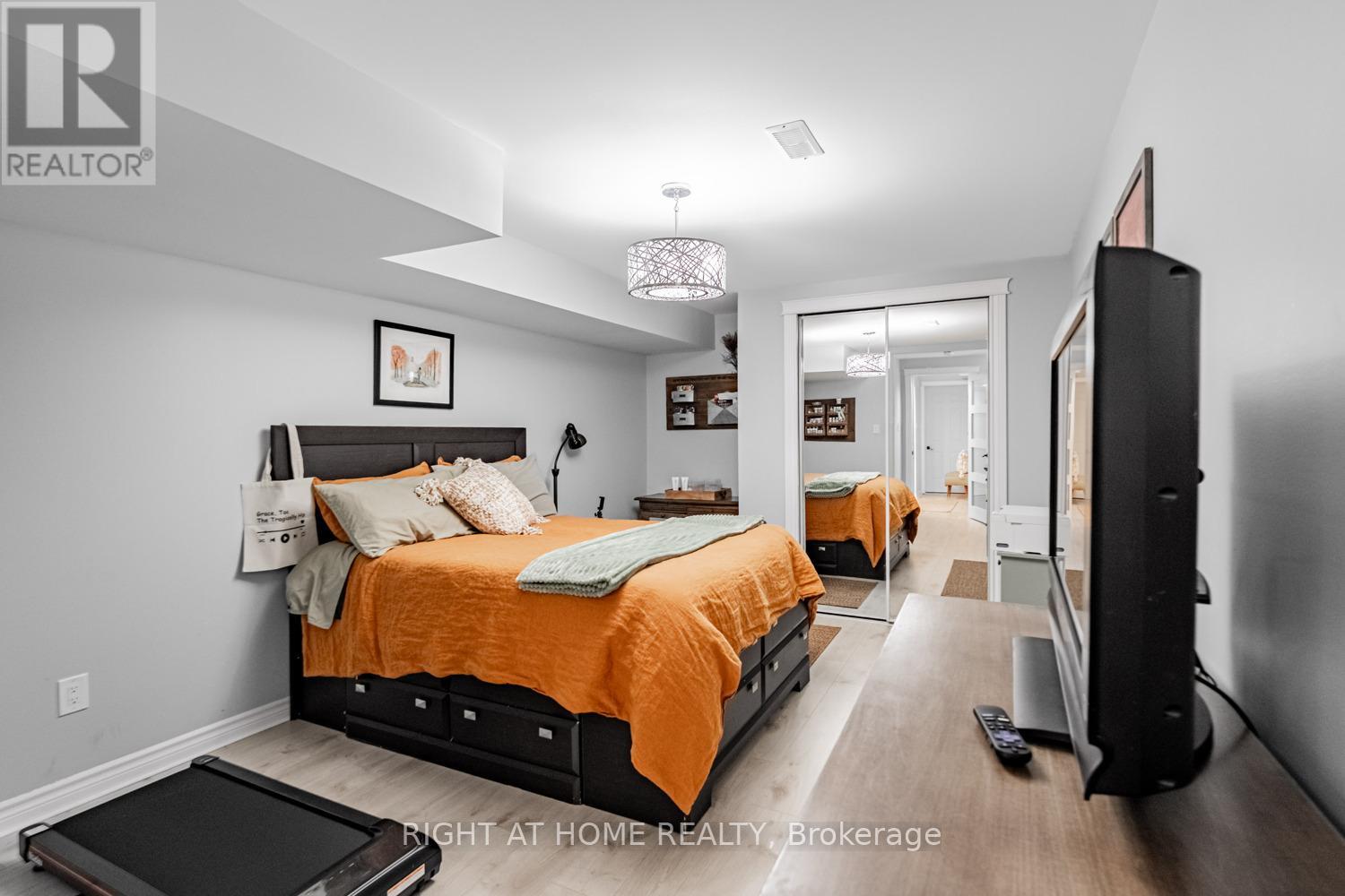 52 Milson Crescent, Guelph, Ontario  N1C 1G7 - Photo 28 - X12911524