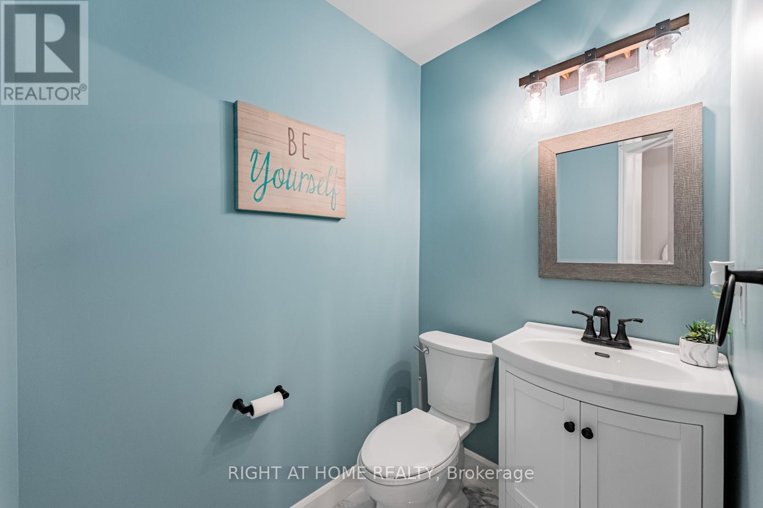 52 Milson Crescent, Guelph, Ontario  N1C 1G7 - Photo 3 - X12911524