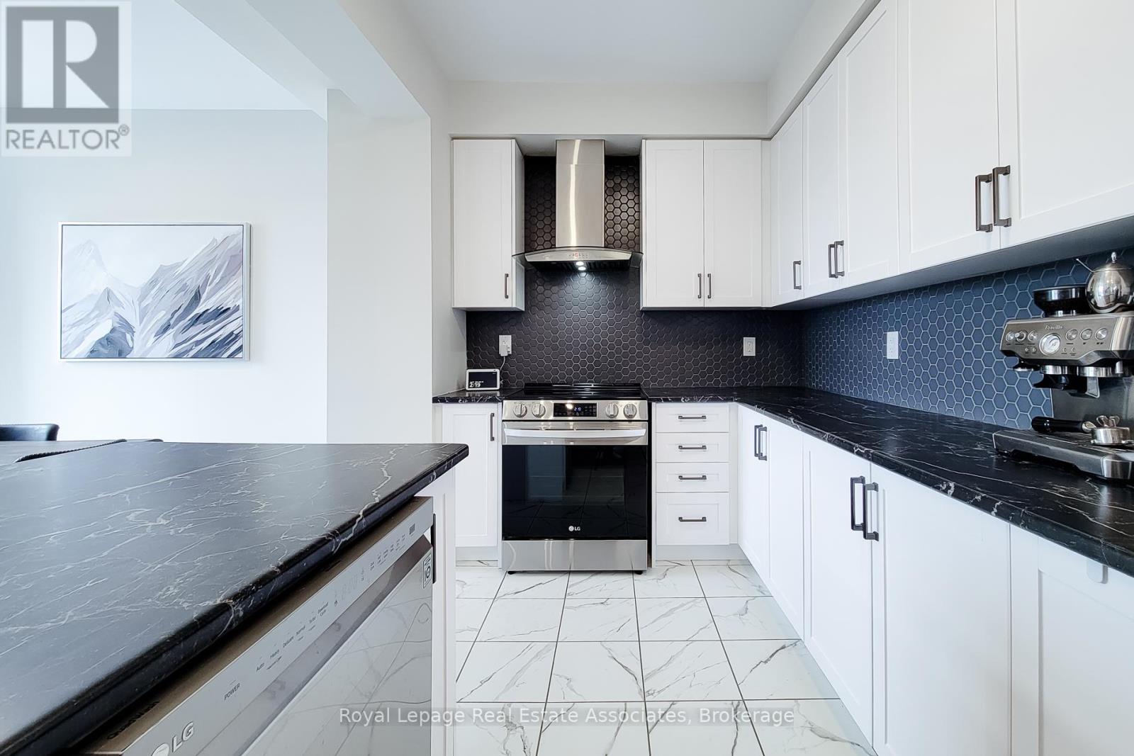 10 Castro Lane, Haldimand, Ontario  N3W 0G9 - Photo 14 - X12911566