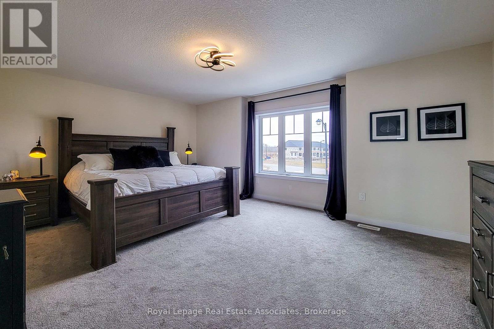 10 Castro Lane, Haldimand, Ontario  N3W 0G9 - Photo 22 - X12911566