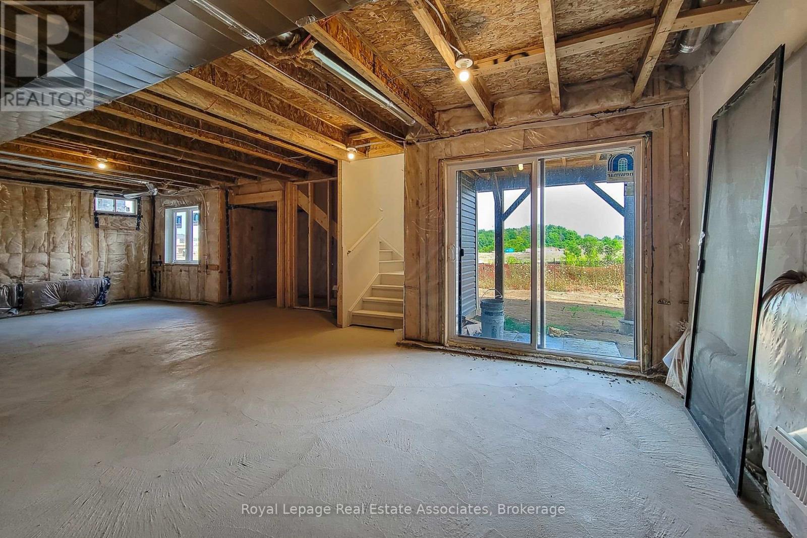 10 Castro Lane, Haldimand, Ontario  N3W 0G9 - Photo 35 - X12911566