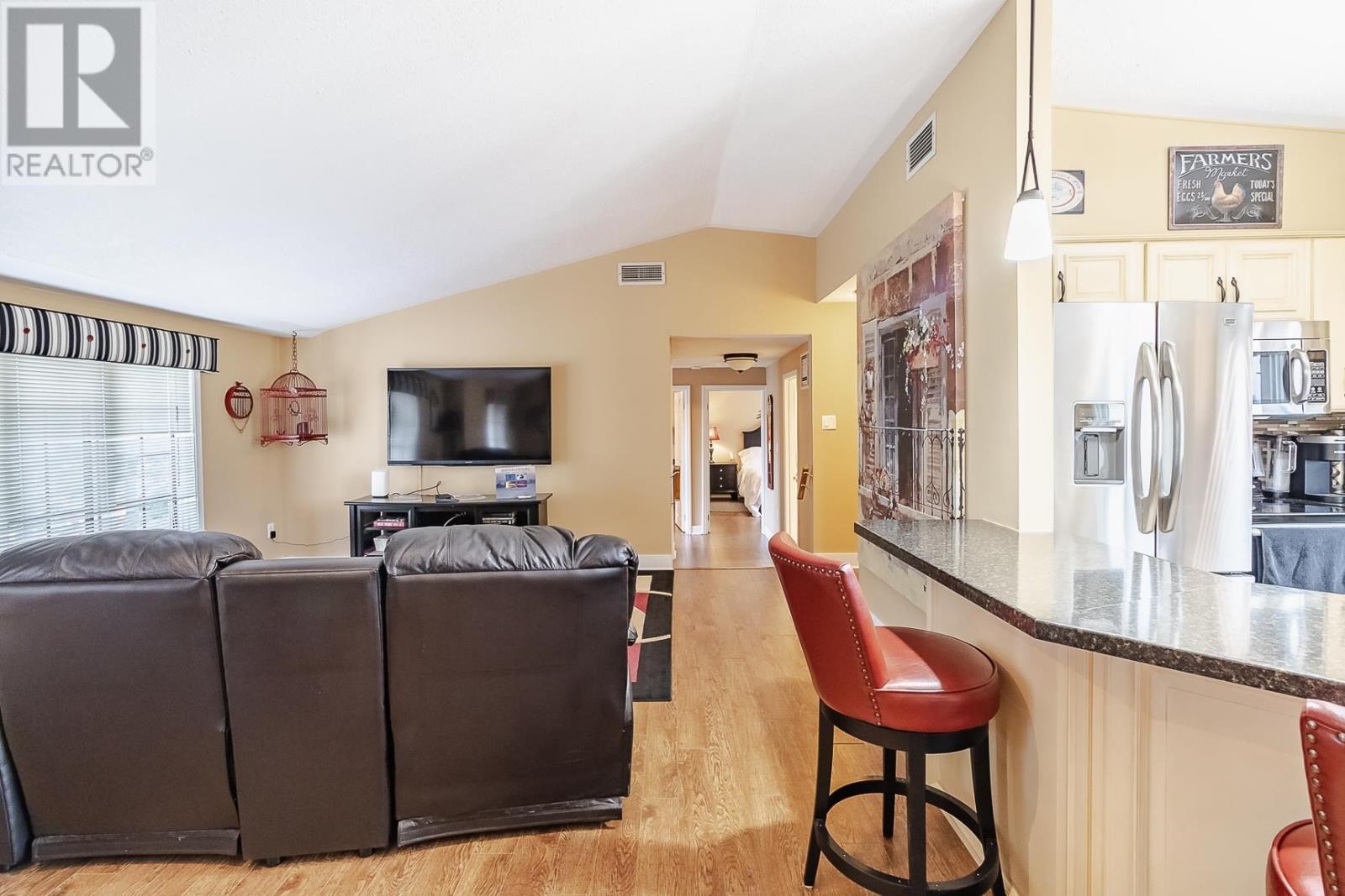 920 Great Northern Rd, Sault Ste. Marie, Ontario  P6B 0B6 - Photo 23 - SM252637