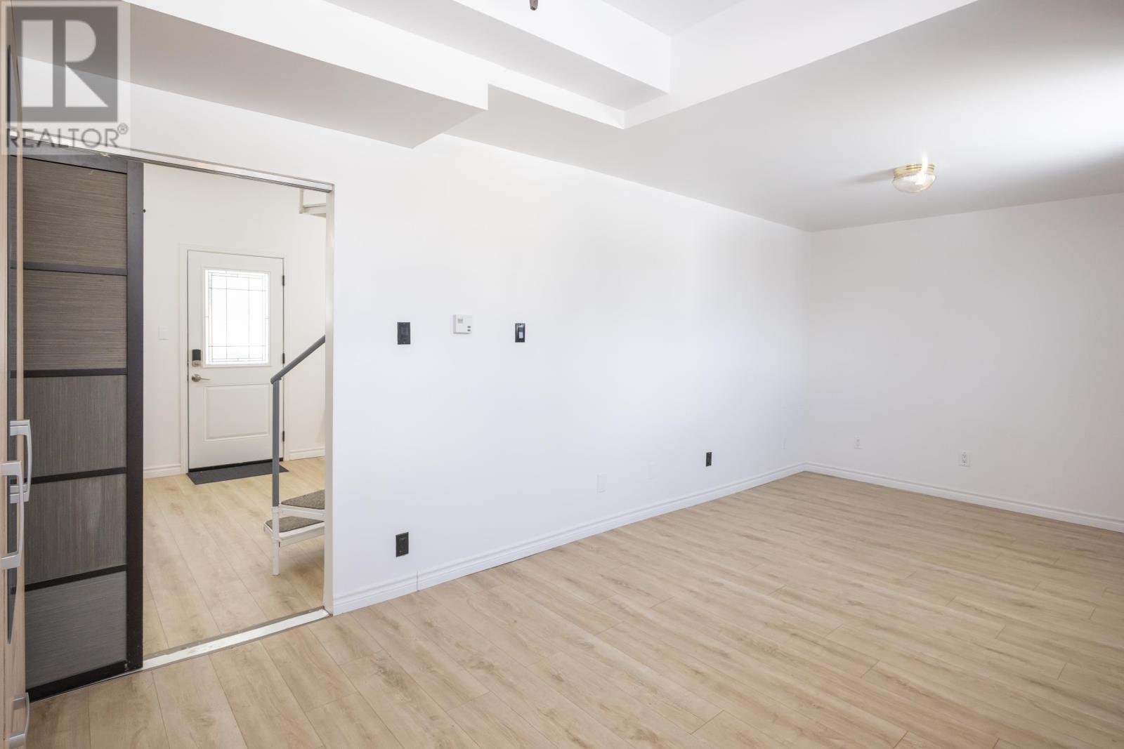 916 Simpson St, Thunder Bay, Ontario  P7C 3K6 - Photo 20 - TB2600504