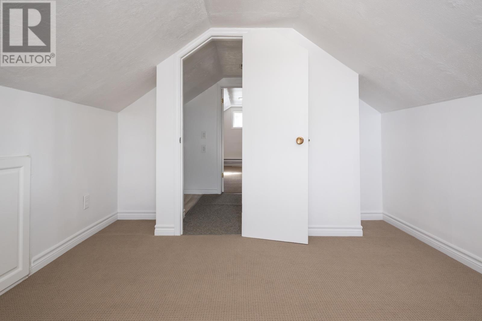 916 Simpson St, Thunder Bay, Ontario  P7C 3K6 - Photo 29 - TB2600504