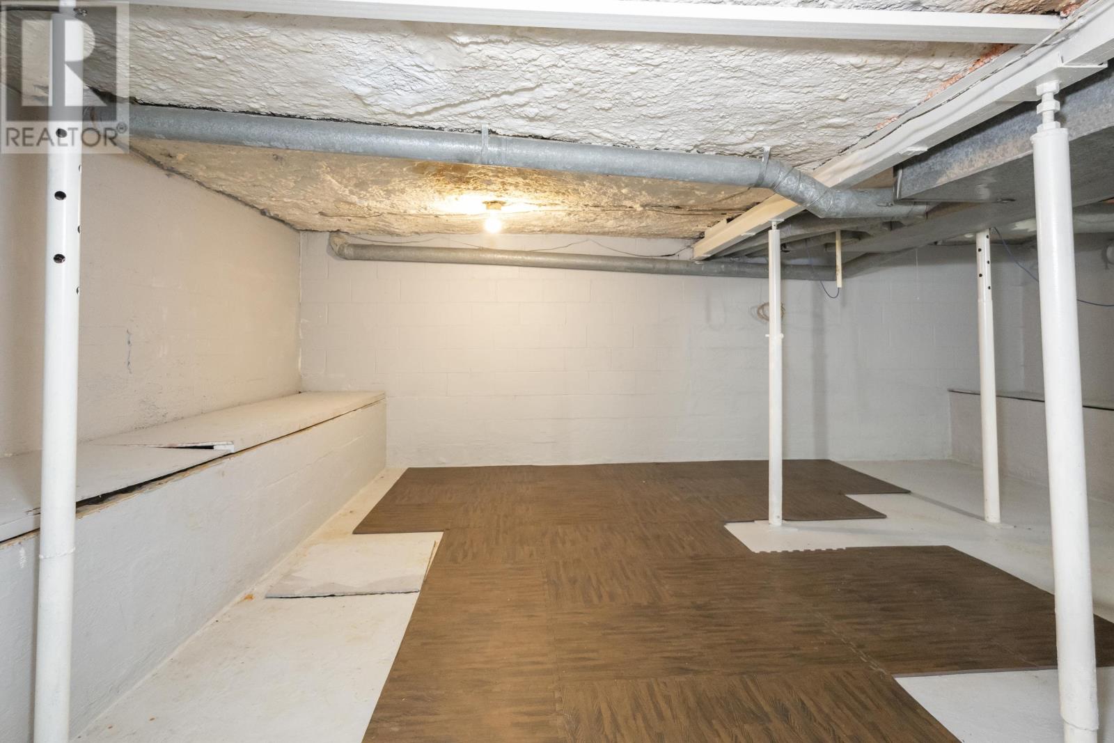 916 Simpson St, Thunder Bay, Ontario  P7C 3K6 - Photo 30 - TB2600504