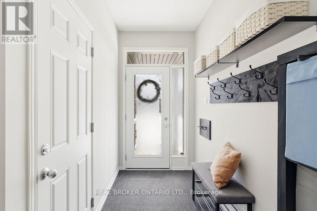 164 Onyx Crescent, Clarence-Rockland, Ontario  K4K 1P6 - Photo 3 - X12911620