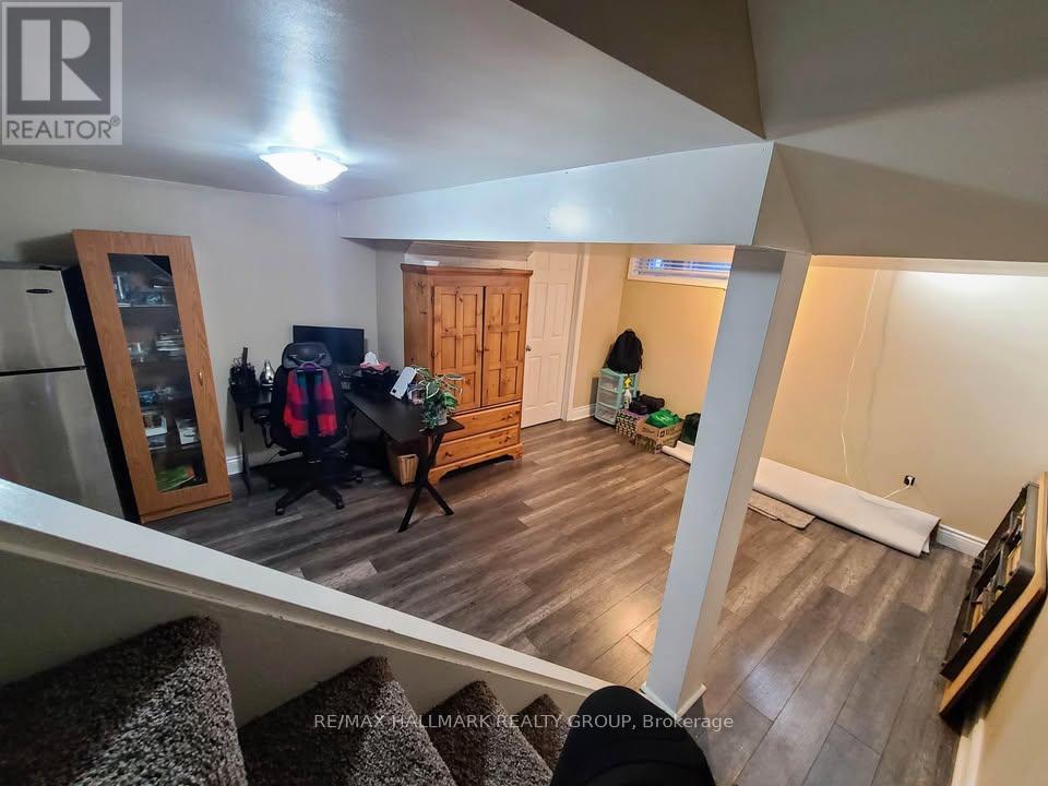 119 Teal Crescent, Ottawa, Ontario  K1E 2C1 - Photo 25 - X12909342