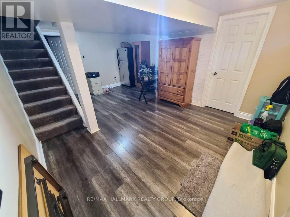 119 Teal Crescent, Ottawa, Ontario  K1E 2C1 - Photo 24 - X12909342