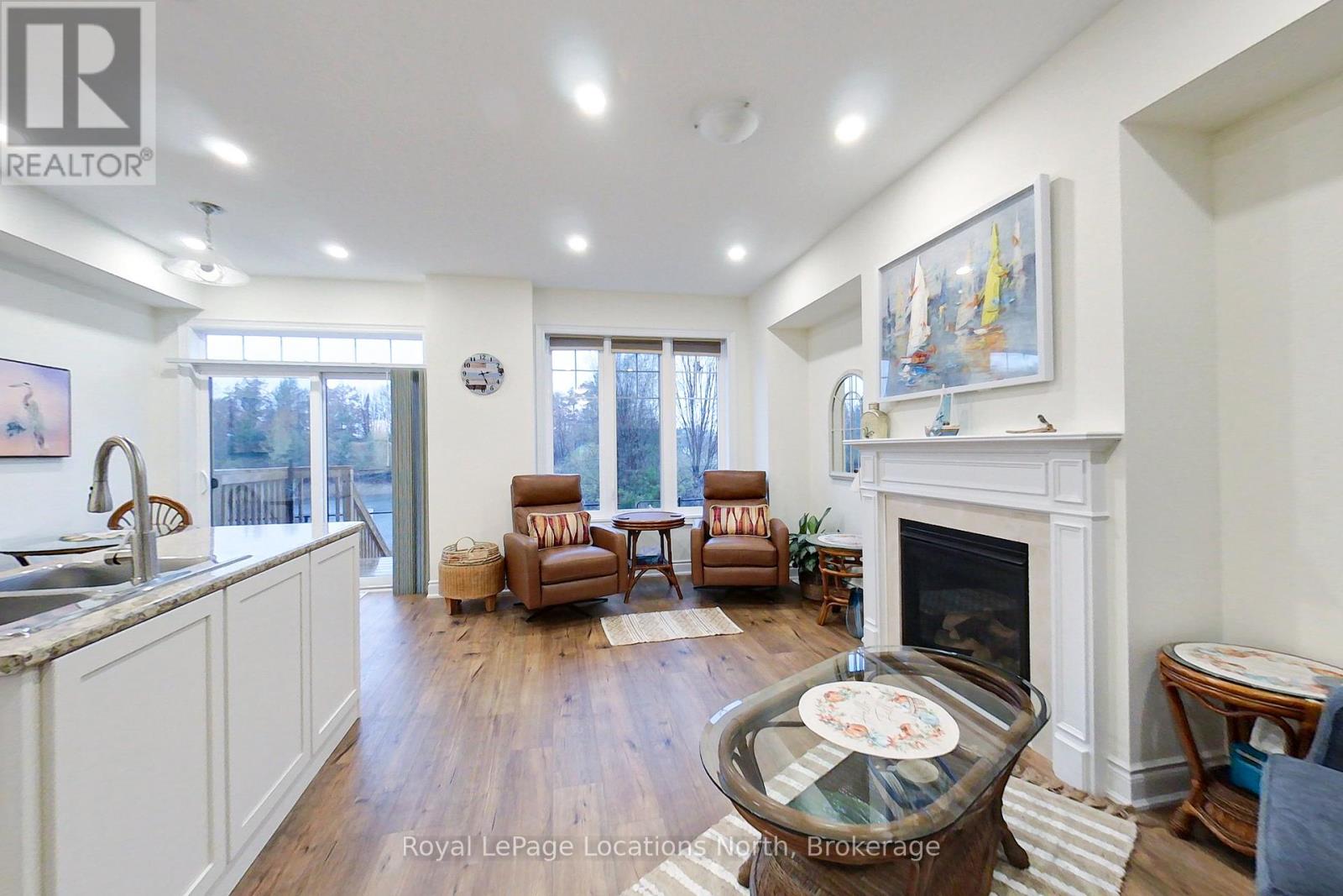 10 Little River Crossing, Wasaga Beach, Ontario L9Z 0J8 - Photo 4 - S12911666