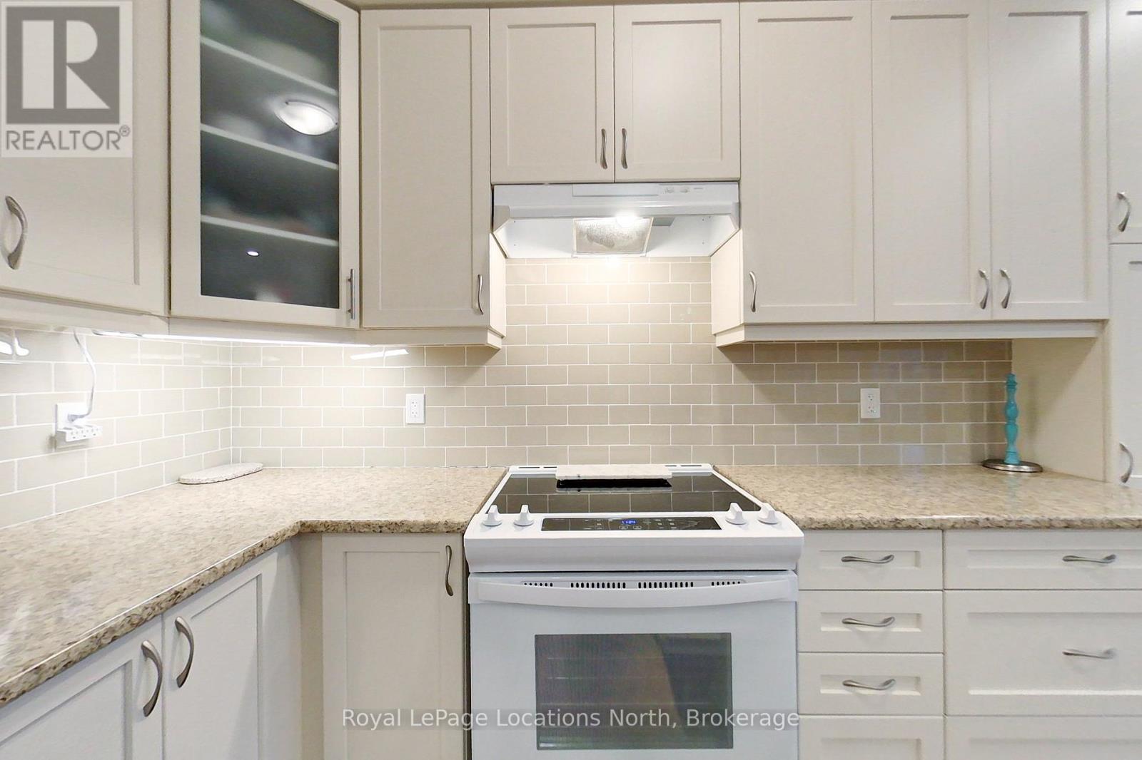 10 Little River Crossing, Wasaga Beach, Ontario L9Z 0J8 - Photo 7 - S12911666