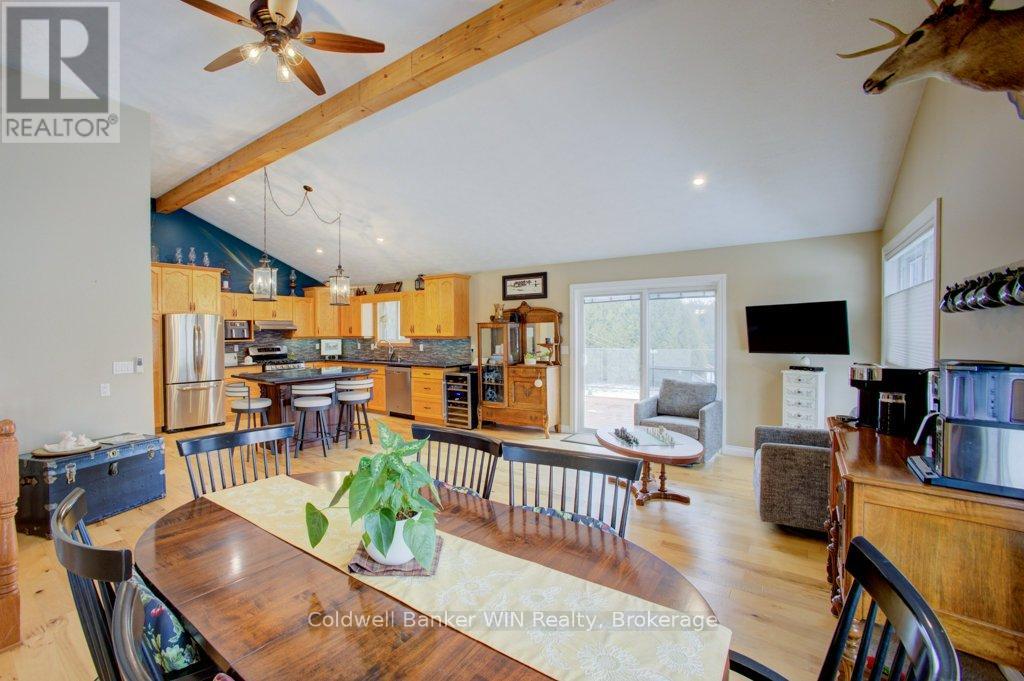 314539 6 Highway, West Grey, Ontario  N0G 1R0 - Photo 10 - X12911712