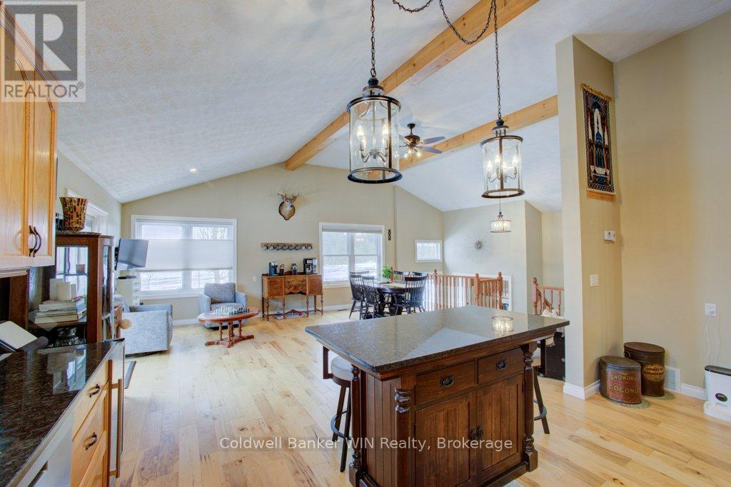 314539 6 Highway, West Grey, Ontario  N0G 1R0 - Photo 19 - X12911712