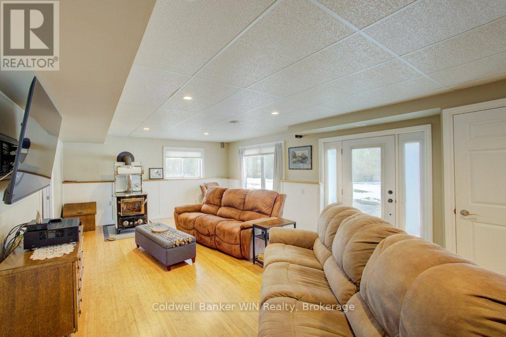 314539 6 Highway, West Grey, Ontario  N0G 1R0 - Photo 34 - X12911712