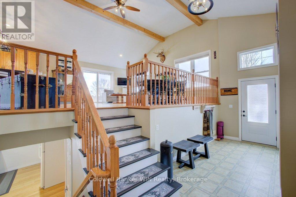 314539 6 Highway, West Grey, Ontario  N0G 1R0 - Photo 7 - X12911712