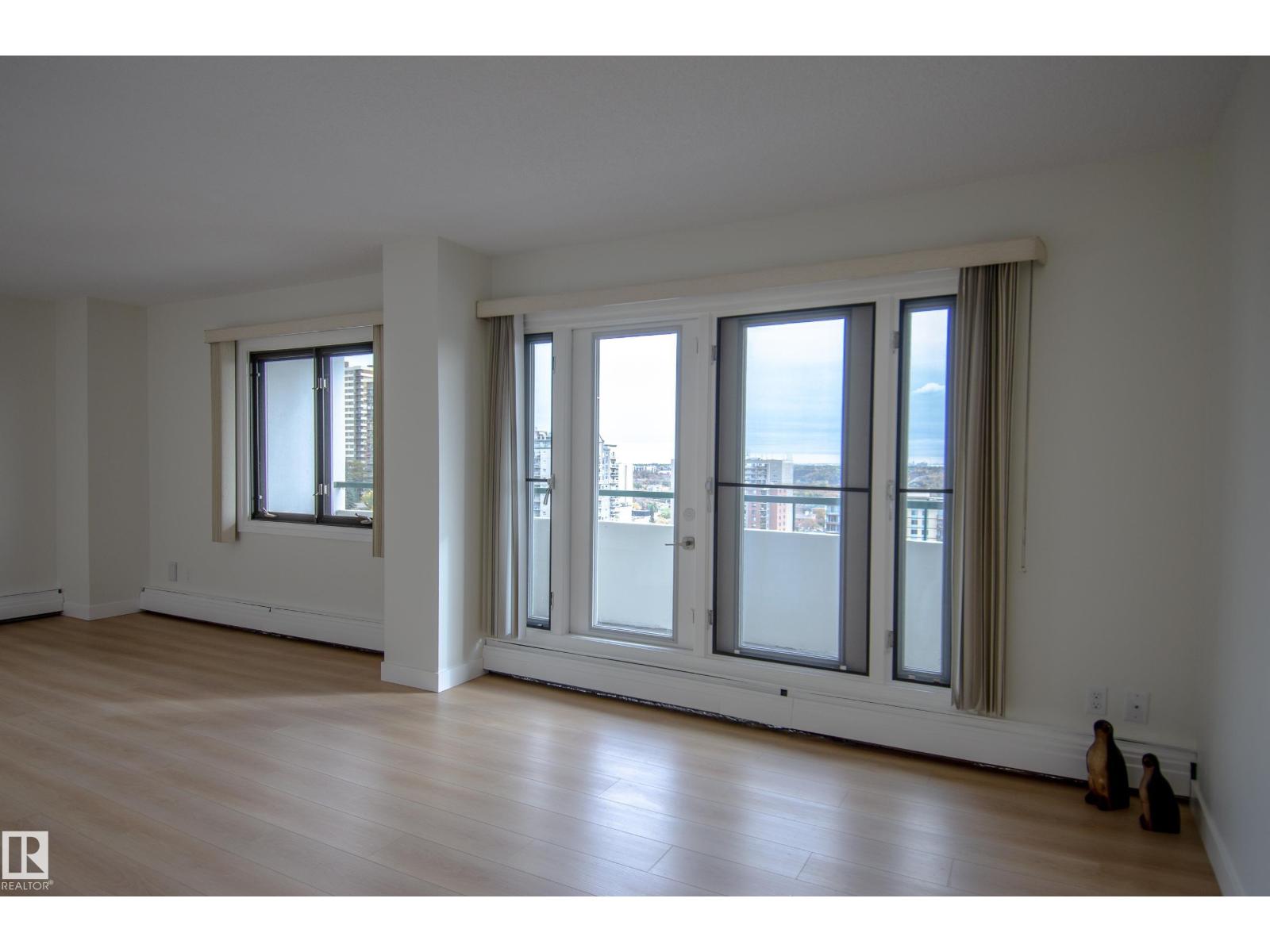 9725 106 St Nw, Edmonton, Alberta  T5K 1B5 - Photo 10 - E4478729