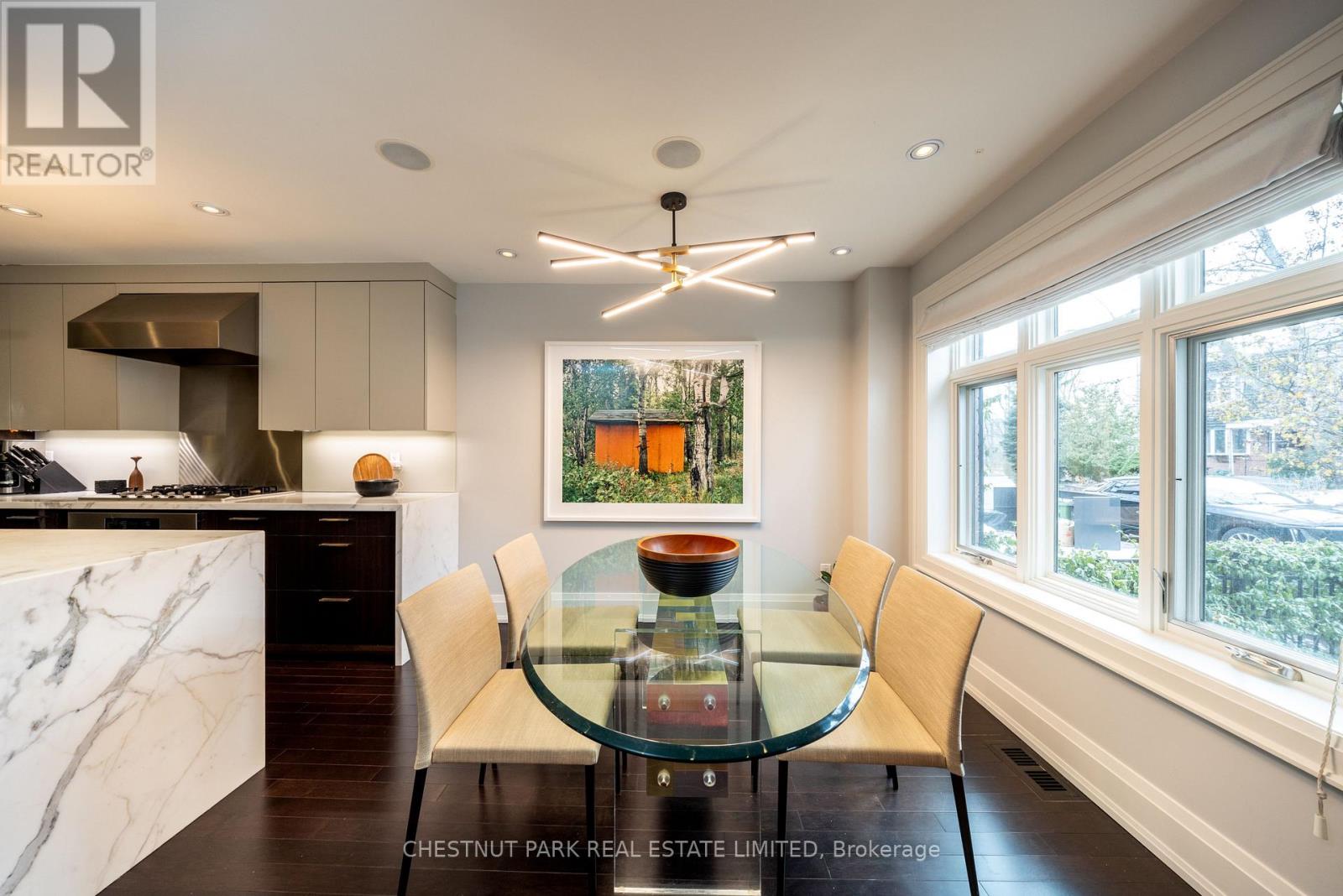 70 Summerhill Gardens, Toronto (Rosedale-Moore Park), Ontario  M4T 1B4 - Photo 4 - C12911702