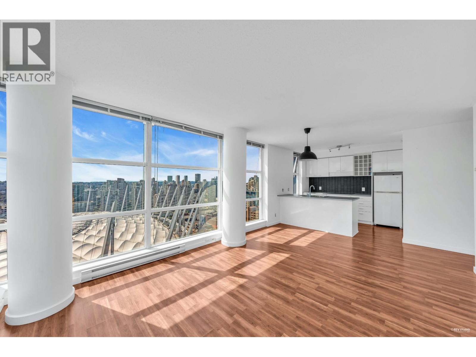 3201 111 W Georgia Street, Vancouver, British Columbia  V6B 1T8 - Photo 3 - R3102442