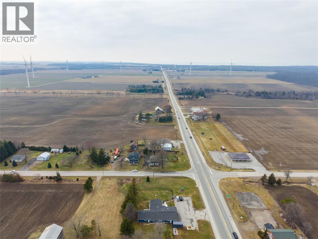 9185 Ipperwash Road, Lambton Shores, Ontario  N0N 1J3 - Photo 42 - 26005879