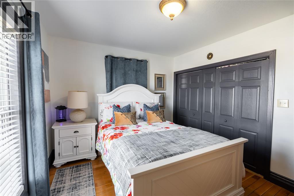 9185 Ipperwash Road, Lambton Shores, Ontario  N0N 1J3 - Photo 22 - 26005879