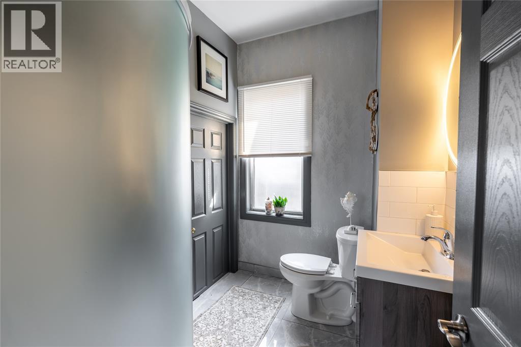 9185 Ipperwash Road, Lambton Shores, Ontario  N0N 1J3 - Photo 16 - 26005879