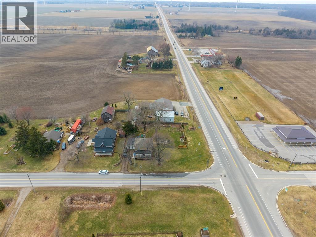 9185 Ipperwash Road, Lambton Shores, Ontario  N0N 1J3 - Photo 41 - 26005879